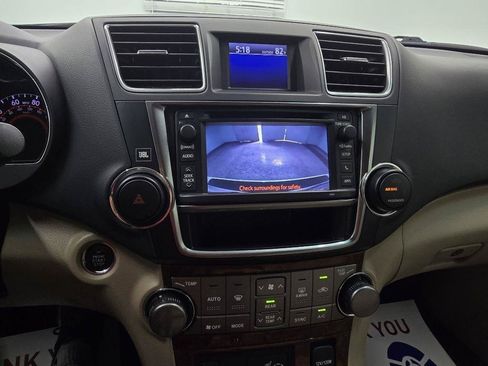 Used 2013 Toyota Highlander Limited FWD image 36