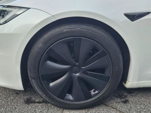 Used 2023 Tesla Model S AWD/4WD image 18