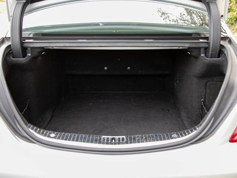 Used 2015 Mercedes-Benz S 550 Sedan image 33