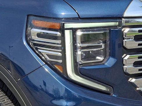 Used 2023 GMC Sierra 1500 Denali w/ Denali Reserve Package image 9