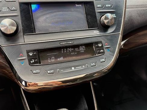 Used 2014 Toyota Avalon XLE Touring FWD image 37