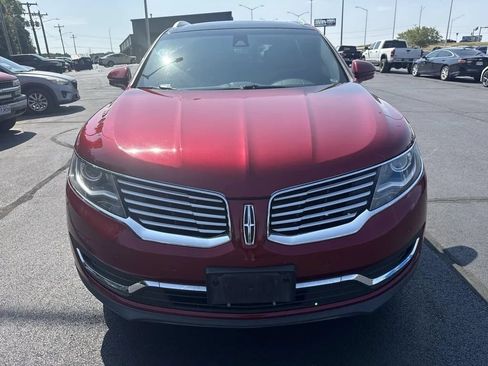 Used 2016 Lincoln MKX Reserve w/ Technology Package AWD/4WD image 6
