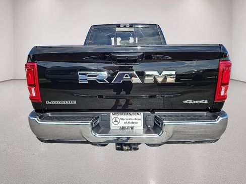 Used 2025 RAM 2500 Laramie AWD/4WD image 6