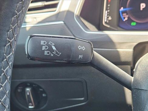 Used 2020 Volkswagen Tiguan SEL Premium R-Line AWD/4WD image 13