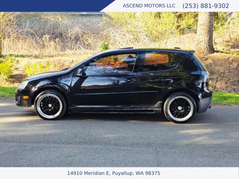 Used 2006 Volkswagen GTI 2.0T 2-Door image 2