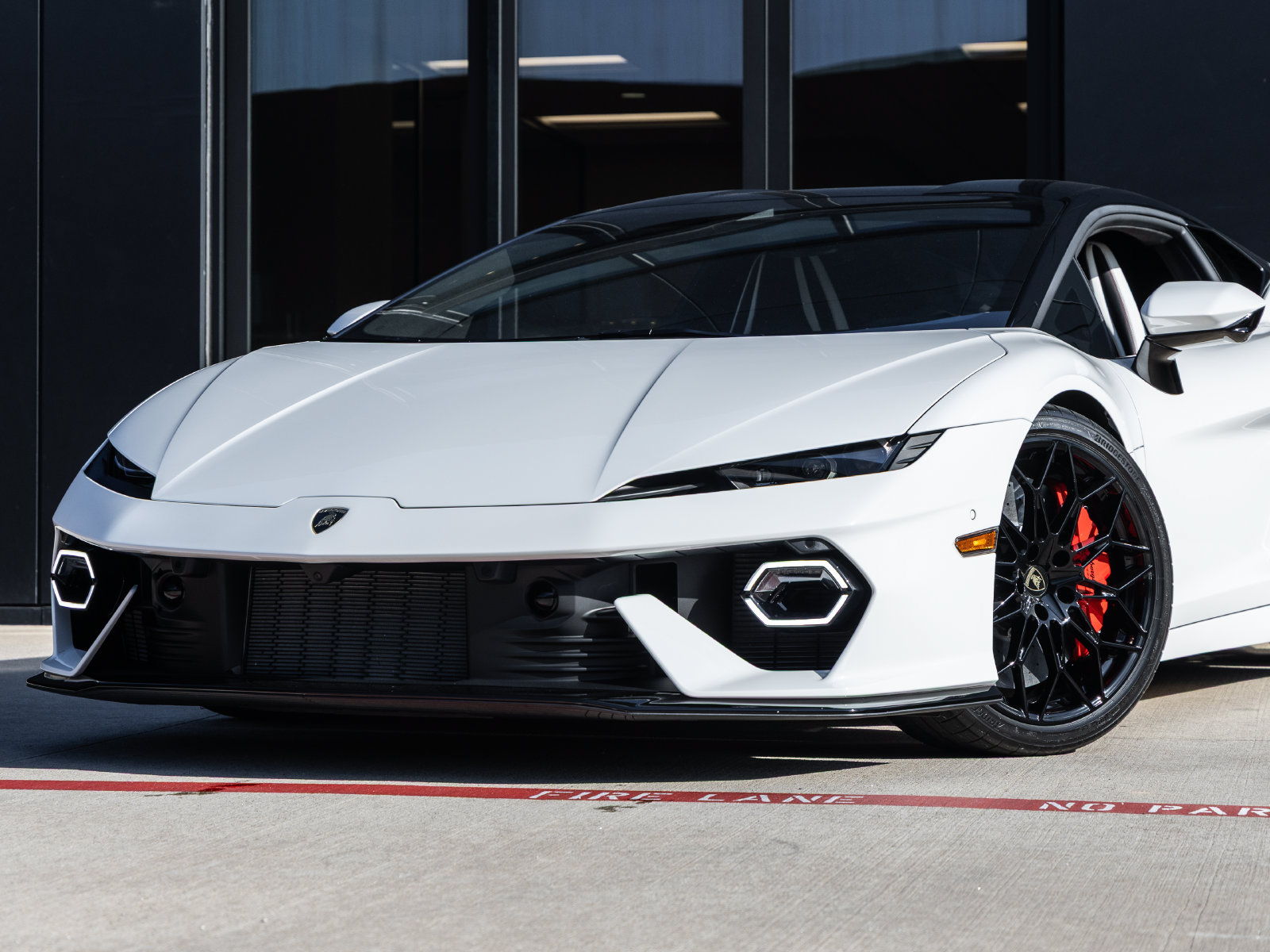 Used 2026 Lamborghini Temerario AWD/4WD image 3
