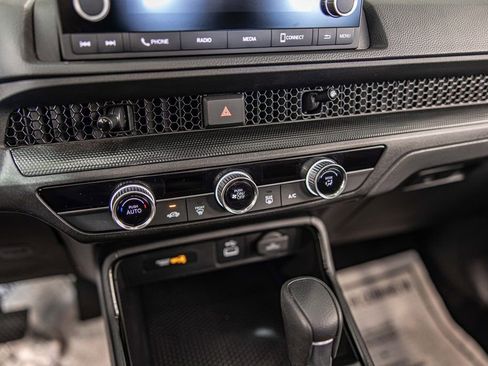 Used 2025 Honda CR-V LX image 26