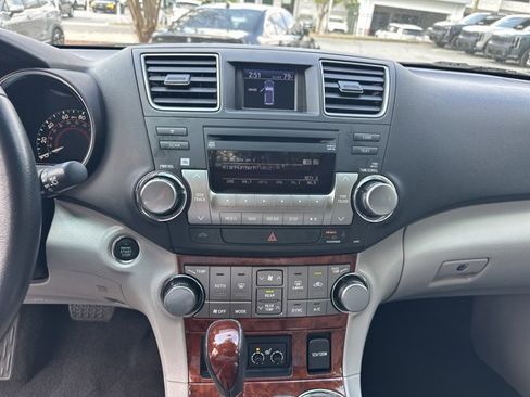 Used 2012 Toyota Highlander Limited w/ Tow Pkg image 33