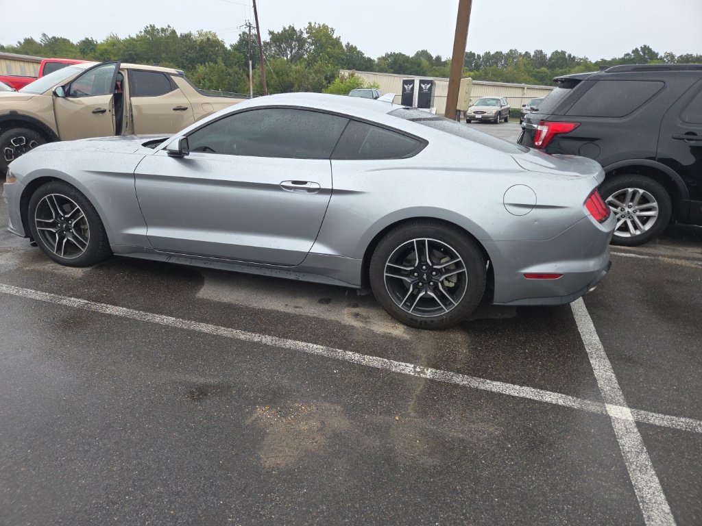 Used 2022 Ford Mustang Coupe w/ Equipment Group 101A RWD image 9