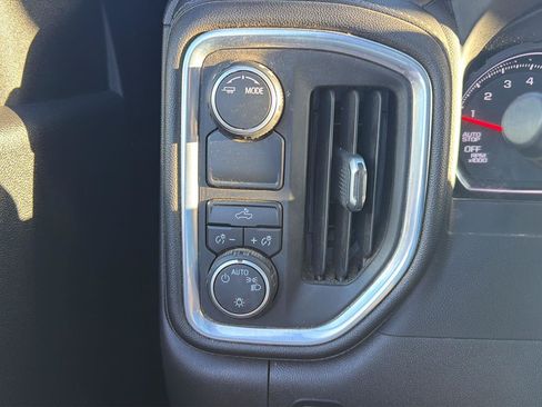 Used 2021 Chevrolet Silverado 1500 LT RWD image 11