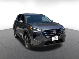Used 2025 Nissan Rogue SV FWD video 2