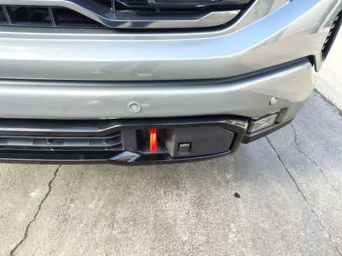 Used 2024 GMC Sierra 1500 AT4 w/ Technology Package image 5