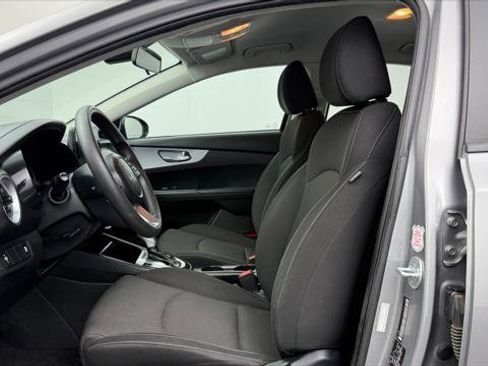 Used 2023 Kia Forte LXS FWD image 14