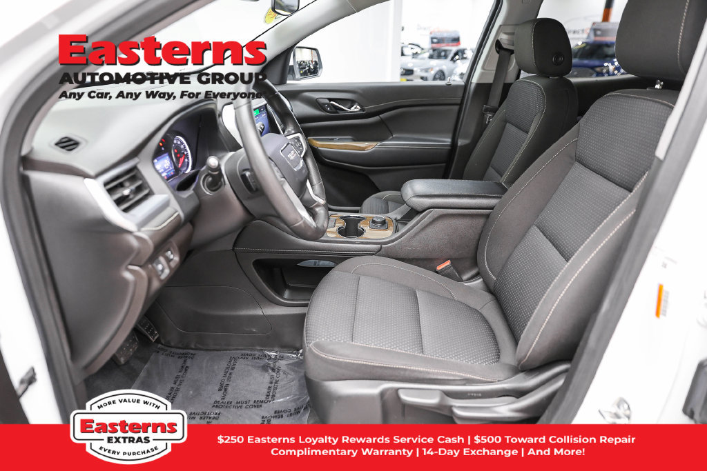 Used 2023 GMC Acadia SLE FWD image 14
