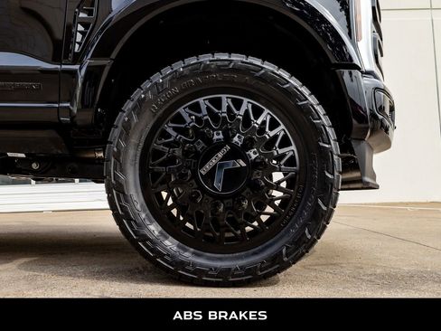 Used 2026 Ford F450 Platinum w/ Platinum Plus Package image 12