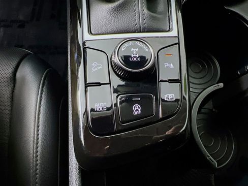 Used 2023 Kia Sportage EX image 32