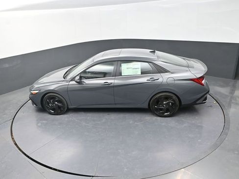 New 2026 Hyundai Elantra SEL Sport Premium FWD image 25