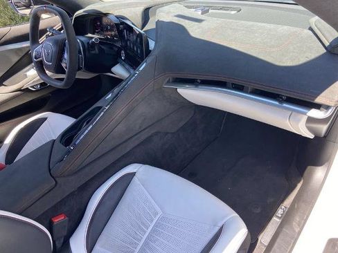 Used 2023 Chevrolet Corvette Stingray Premium Conv w/ Z51 Performance Package RWD image 21