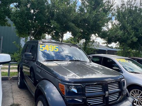 Used 2011 Dodge Nitro Heat w/ Popular Equipment Group RWD image 2