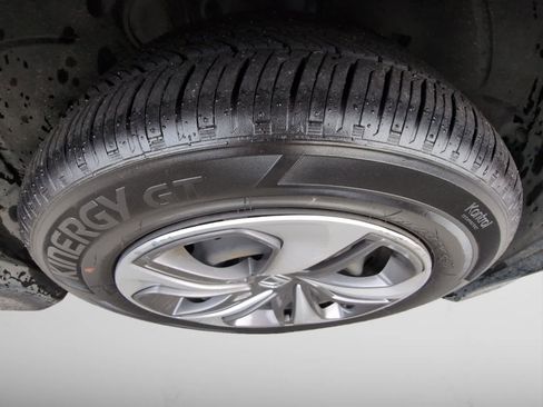 Used 2020 Honda Civic LX image 9