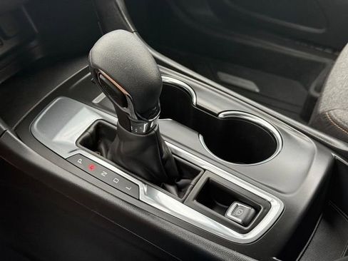 Used 2024 Chevrolet Equinox LT w/ LPO, Floor Liner Package FWD image 19