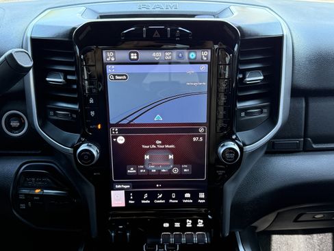 Used 2024 RAM 2500 Big Horn w/ Night Edition AWD/4WD image 28