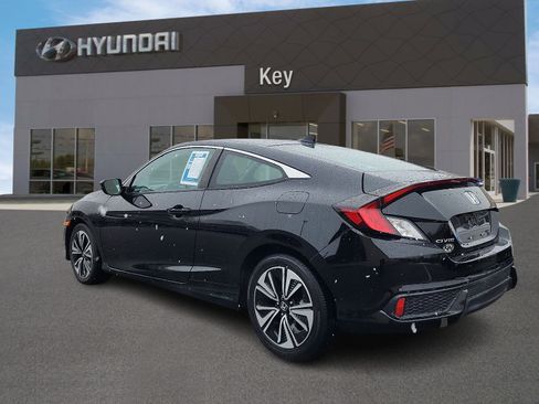 Used 2017 Honda Civic EX-T image 5