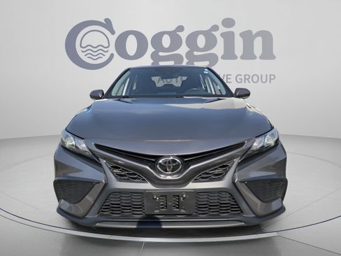 Used 2024 Toyota Camry SE FWD image 8