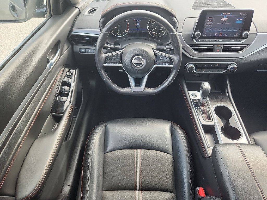 Used 2023 Nissan Altima 2.5 SR FWD image 7