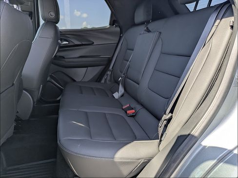 Used 2023 Chevrolet TrailBlazer ACTIV w/ Technology Package AWD/4WD image 12