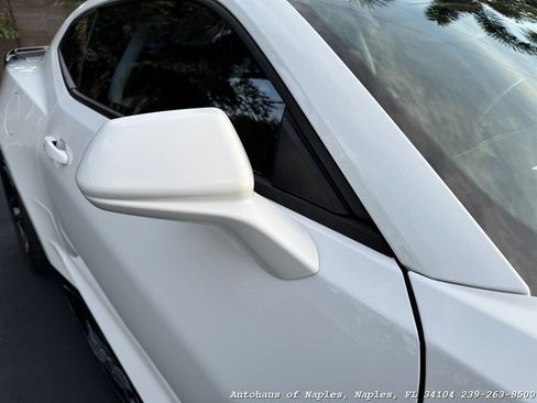 Used 2018 Chevrolet Camaro SS RWD image 16