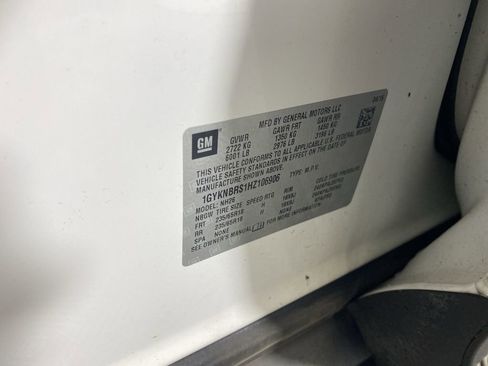 Used 2017 Cadillac XT5 Luxury w/ Driver Awareness Package image 37