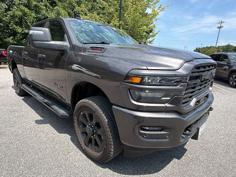 Used 2026 RAM 2500 Big Horn AWD/4WD image 5