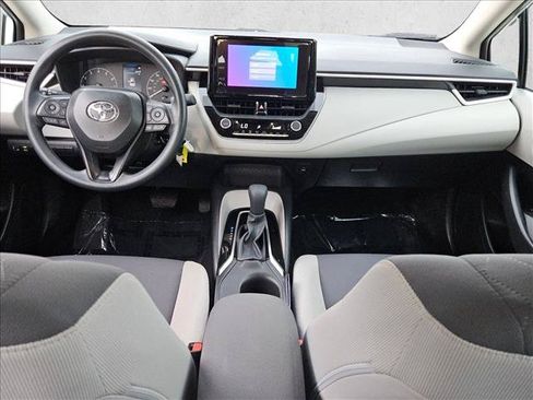 Used 2025 Toyota Corolla LE FWD image 16