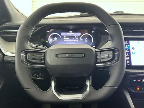 New 2026 Jeep Cherokee Laredo image 11