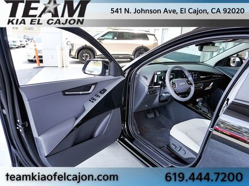 New 2026 Kia Niro EX FWD image 40