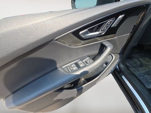 Used 2019 Audi Q7 3.0T Premium Plus w/ Premium Plus Package AWD/4WD image 10