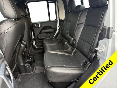 Certified 2022 Jeep Gladiator Overland w/ Popular Equipment Package image 13