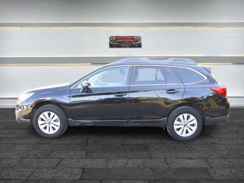 Used 2016 Subaru Outback 2.5i Premium AWD/4WD image 4