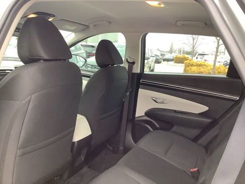 Certified 2024 Hyundai Tucson SE FWD image 21