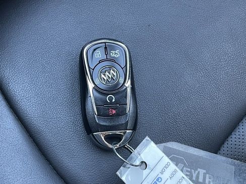 Certified 2019 Buick LaCrosse Essence w/ Sights and Sounds Package image 28