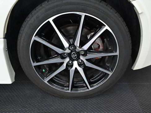 Used 2022 Toyota GR86 RWD image 38