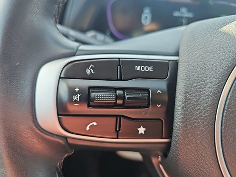 Used 2025 Kia Sportage EX w/ Premium Package FWD image 34