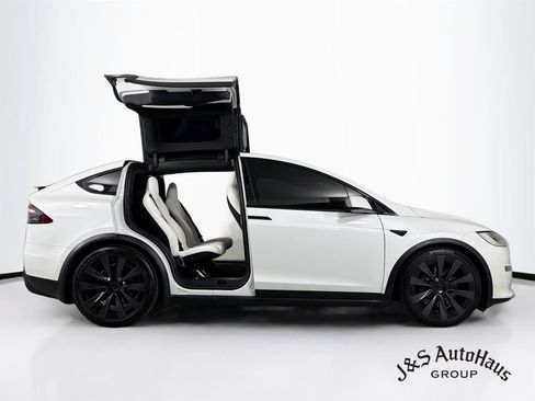 Used 2022 Tesla Model X Plaid AWD/4WD image 8