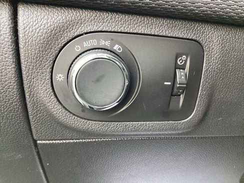 Used 2017 Chevrolet Cruze LT w/ Convenience Package image 22