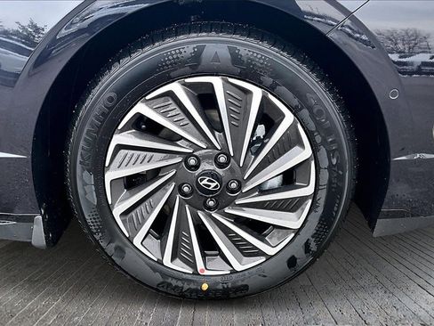 New 2026 Hyundai Sonata Limited image 11