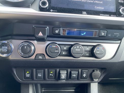 Used 2023 Toyota Tacoma Limited image 22