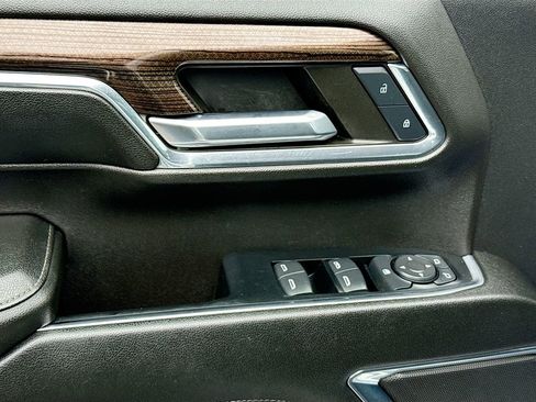 Used 2024 Chevrolet Silverado 3500 LT image 19