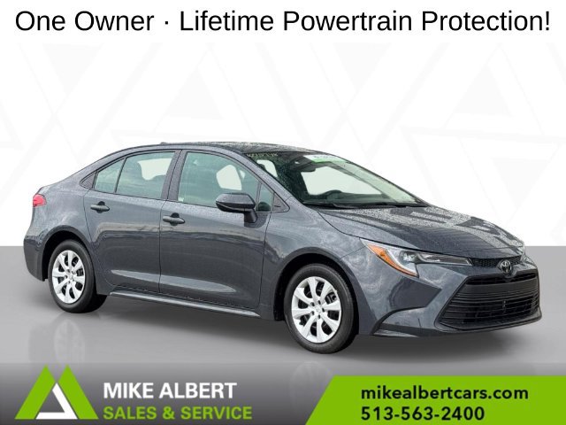 Used 2025 Toyota Corolla LE FWD image 1