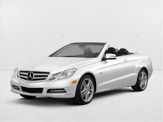 Used 2011 Mercedes-Benz E 350 Cabriolet video 1